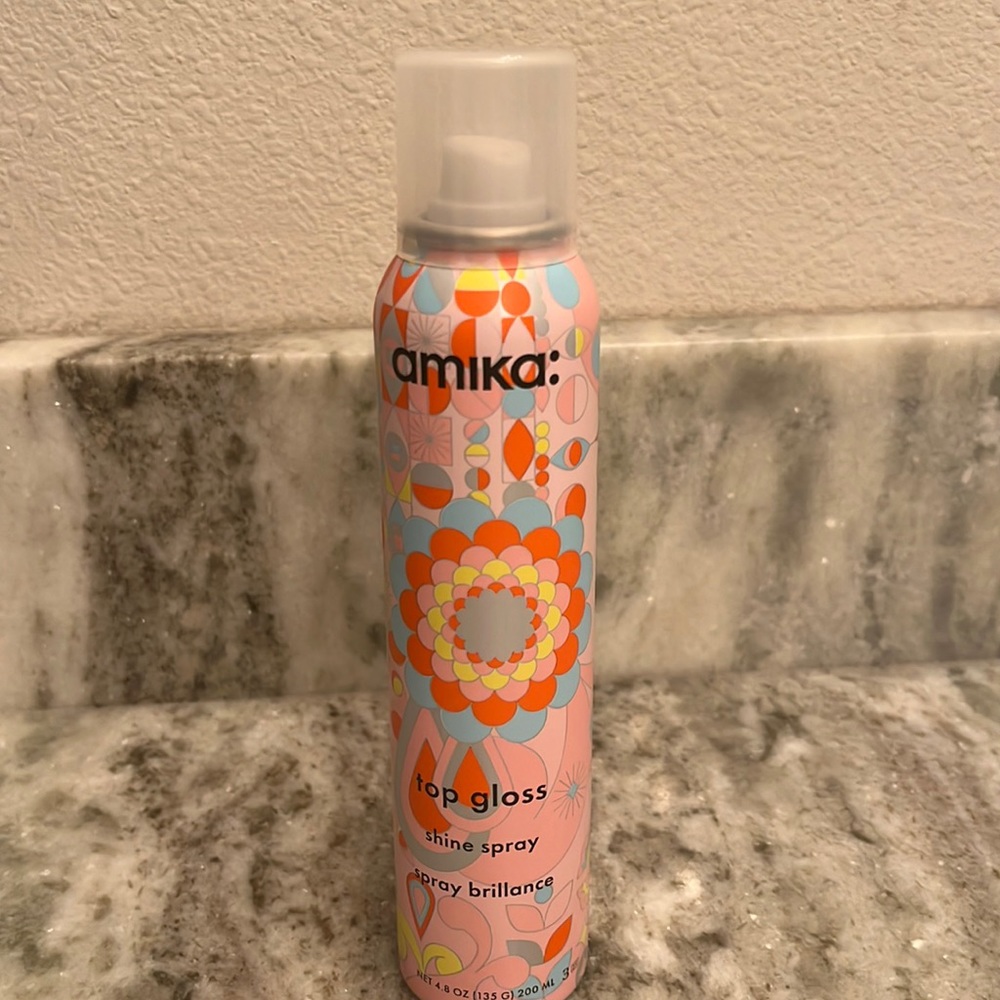 New amika top gloss shine spray